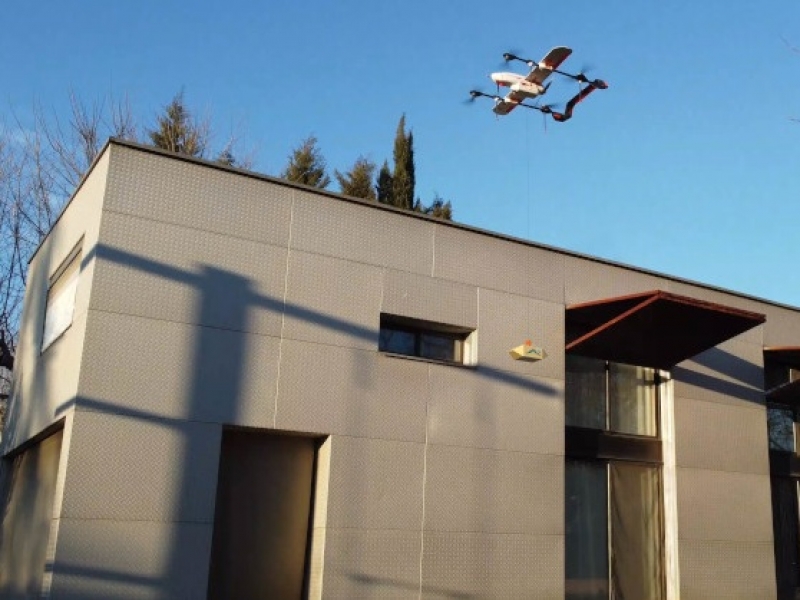 La startup catalana AldoraTech crea un tipus de dron fet amb impressió 3D per a l’entrega de paquets d’última milla