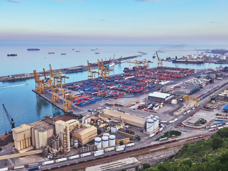 El Port de Barcelona instaura la intel·ligència artificial per identificar contenidors